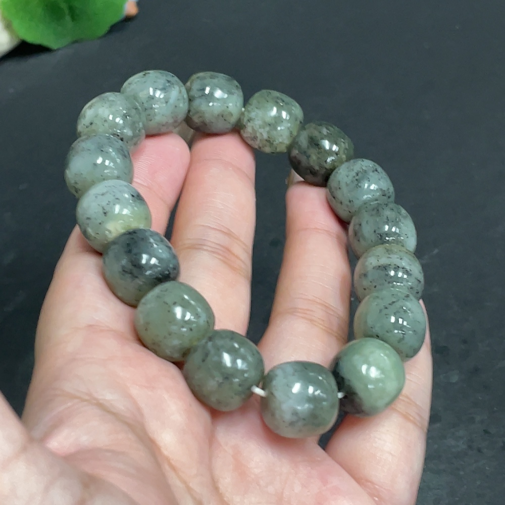H29398616 Hetian Jade Bracelet, Approx. 13.6 mm Beads, Total Weight Approx. 74.2g