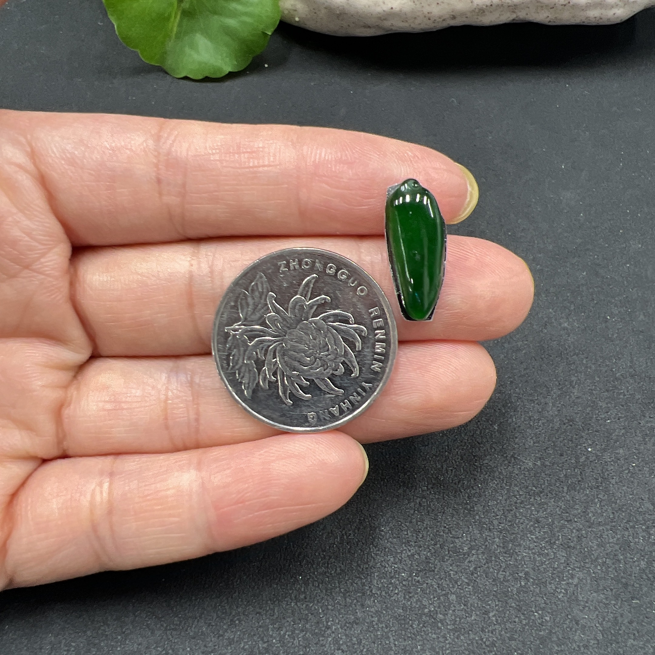 F12289511 Jadeite Auspicious Gourd Inlay Piece