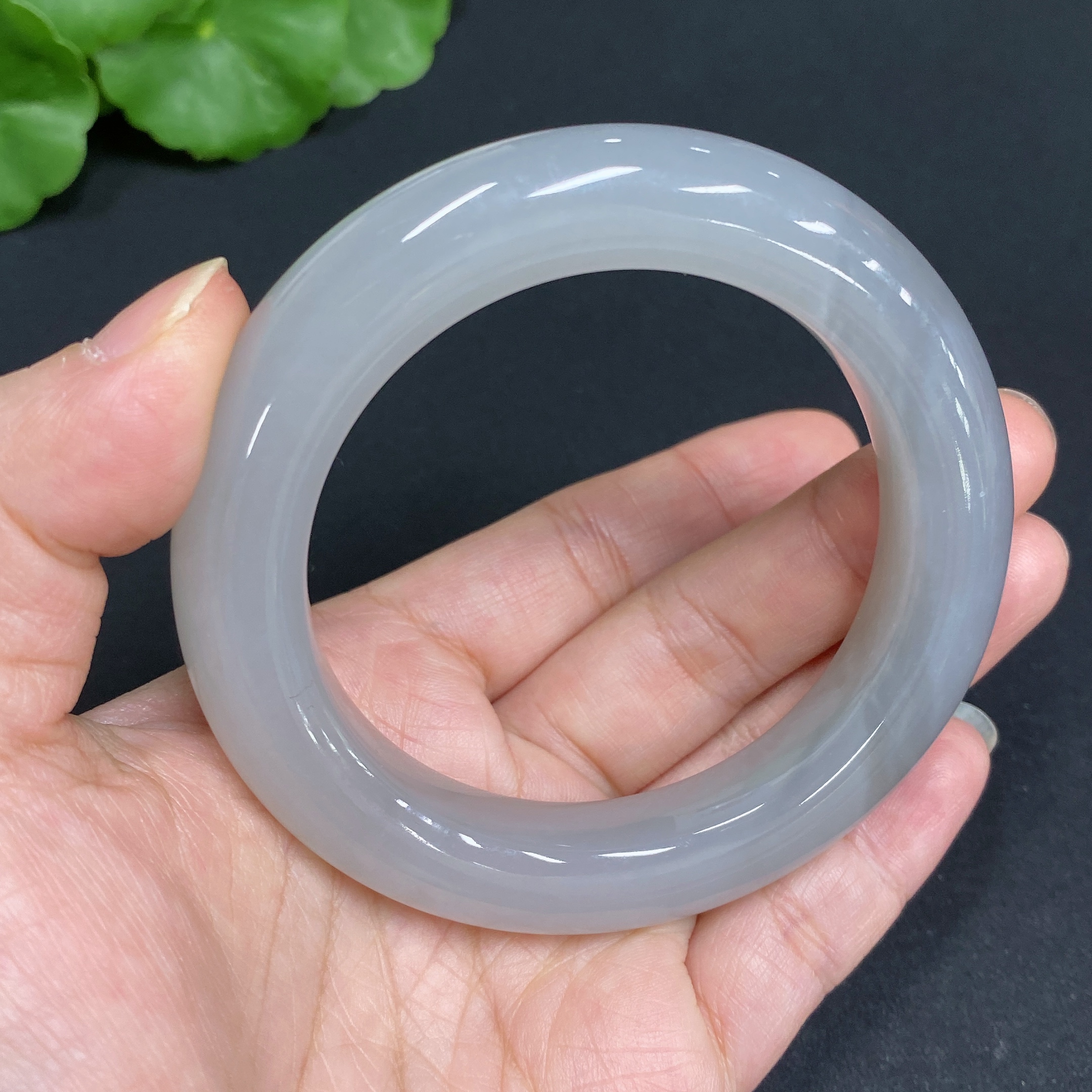 H34014962 Hetian Jade Round Bracelet Size 53.7 Total Weight Approx. 68.8g