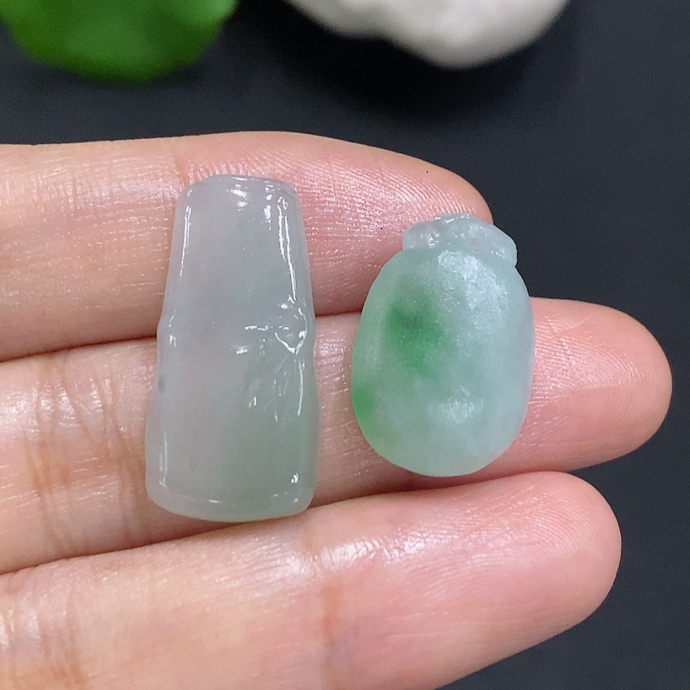 F26006149 Jadeite Pendants Sell as a Lot (Including Rough Pieces)