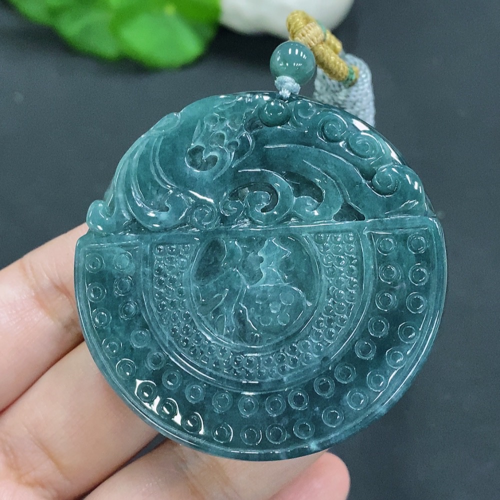 F25852763 Antique-style JadeitePendant with Cord, Total Weight Approx. 85.7g