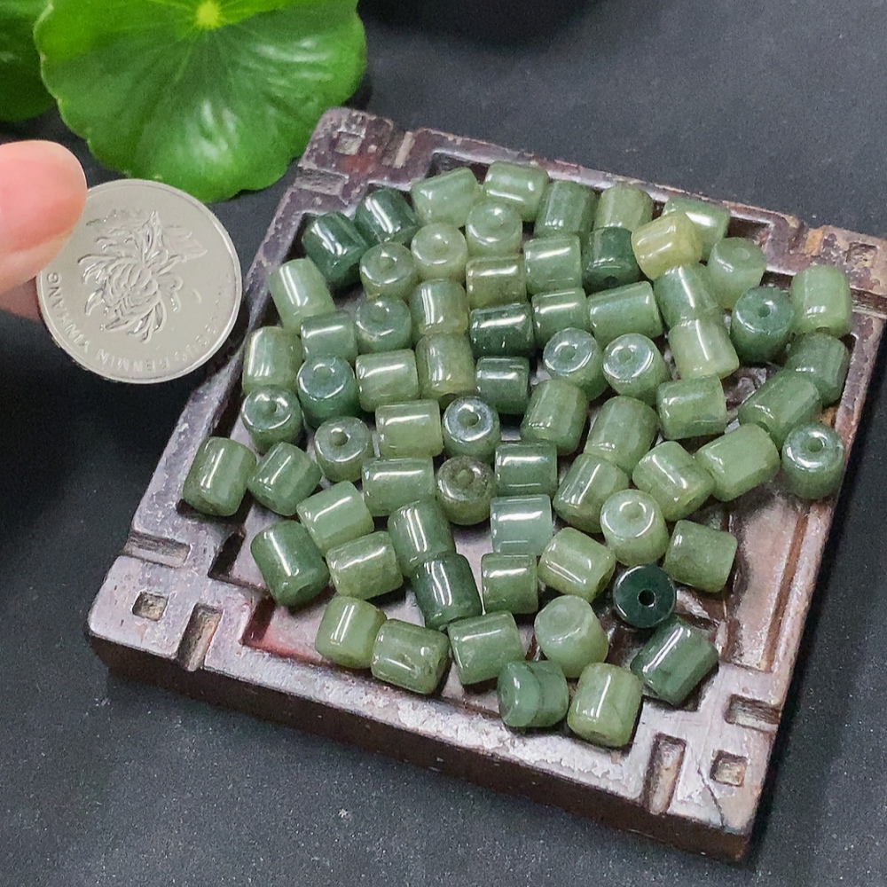 F35117305 Jadeite Beads 50+PCS Sell as a Lot Total Weight with Bag 45.79g