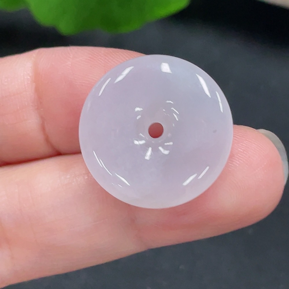 F30452790 JadeitePeace Knot Pendant