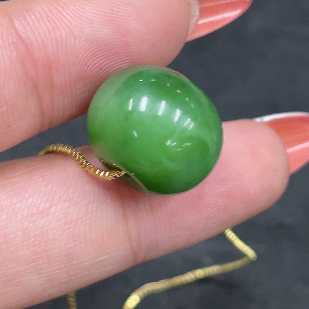 H34960897 Hetian Jade Jasper Pendant - Peace Buckle (Non-Gold, Total Weight Including Chain: Approx. 7.3g)