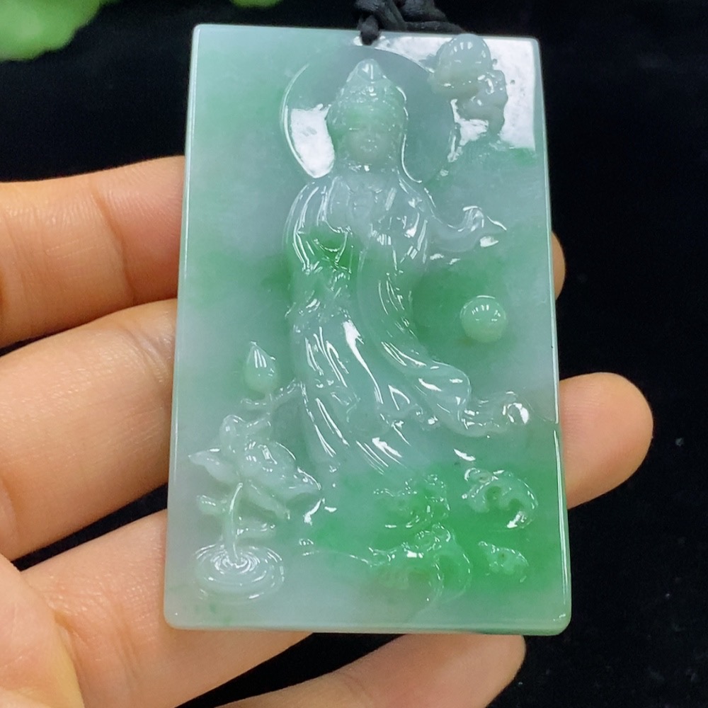 F34025470 Jadeite Guanyin Pendant Total Weight Approx. 40.59g (Including Rope Weight)