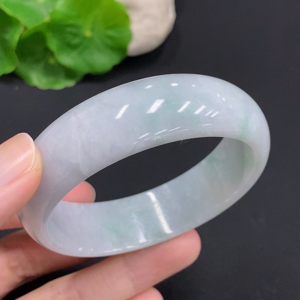 F30513919 Jadeite Round Bangle Total Weight Approx. 56.5g Size 56
