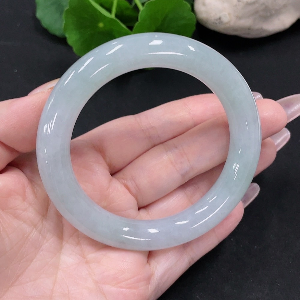 F34068207 Jadeite Round Bangle Size 55.6 Total Weight Approx. 66g