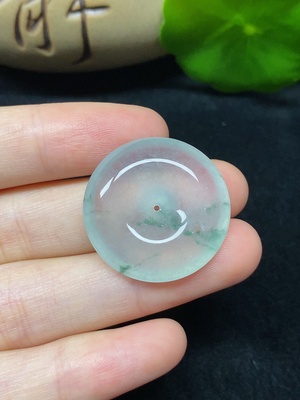 F45336008 翡翠平安扣挂件 总重约7.56g