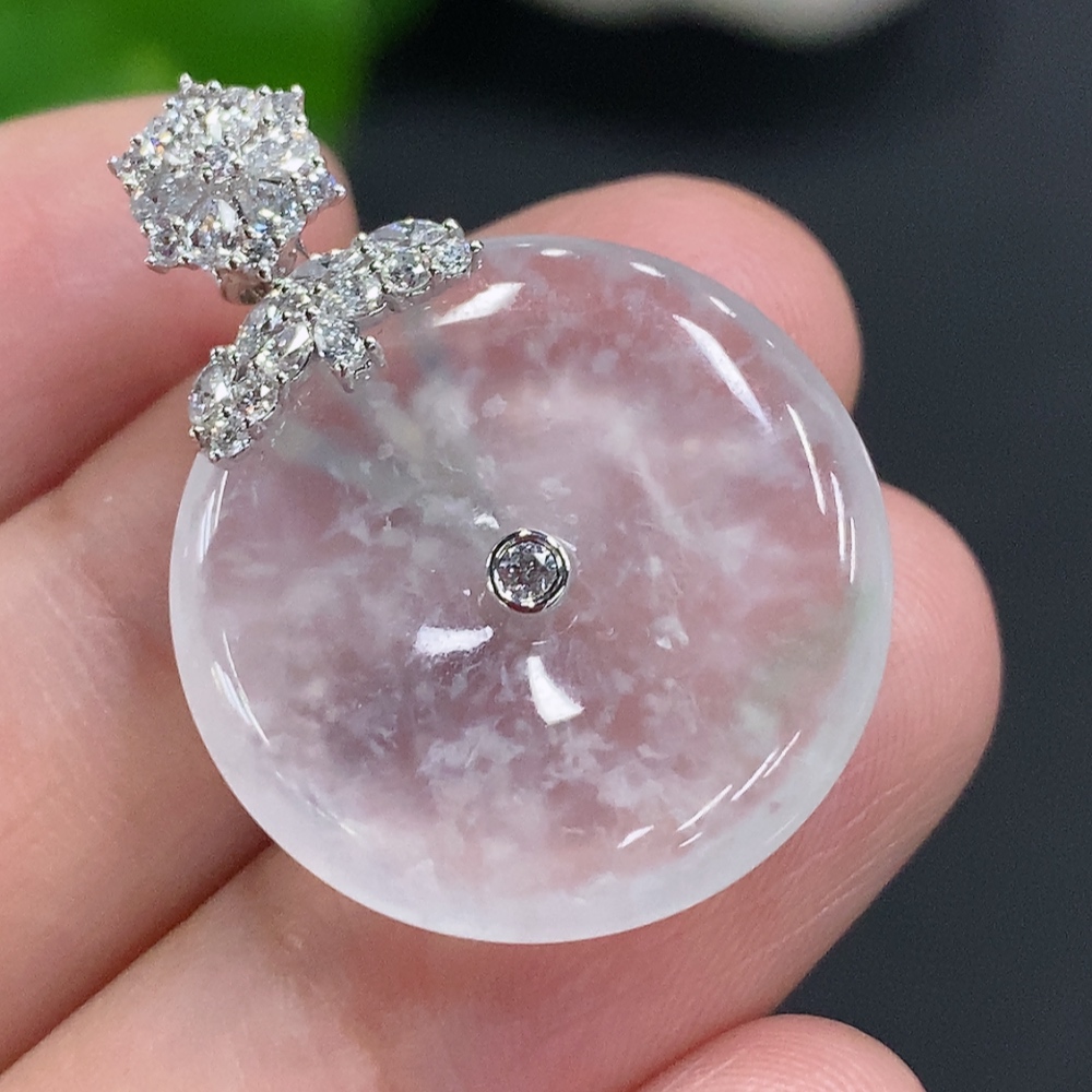 F26007044 Jadeite Safety Buckle with 18K Gold Buckle Head, Total Weight Approximately 4.5g