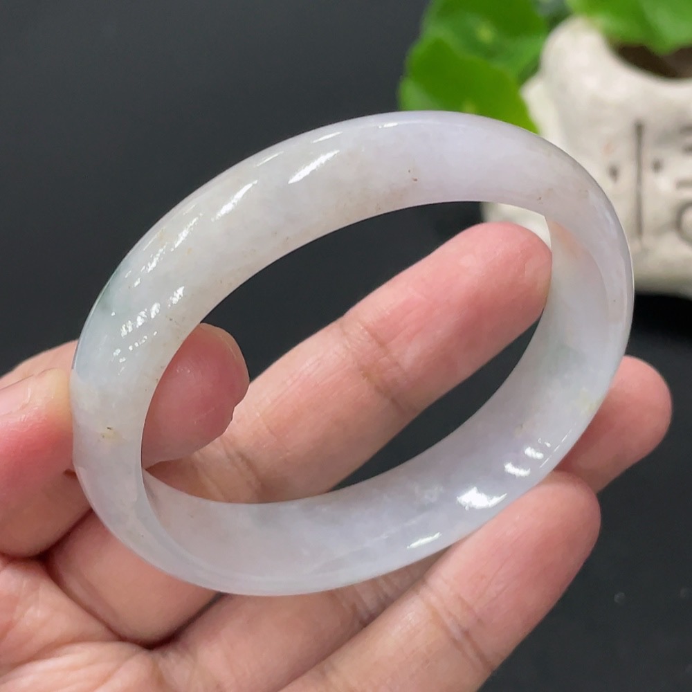 F35108816 Jadeite Concubine Bracelet Size 51.8/45.2mm Total Weight Approx. 33.74g