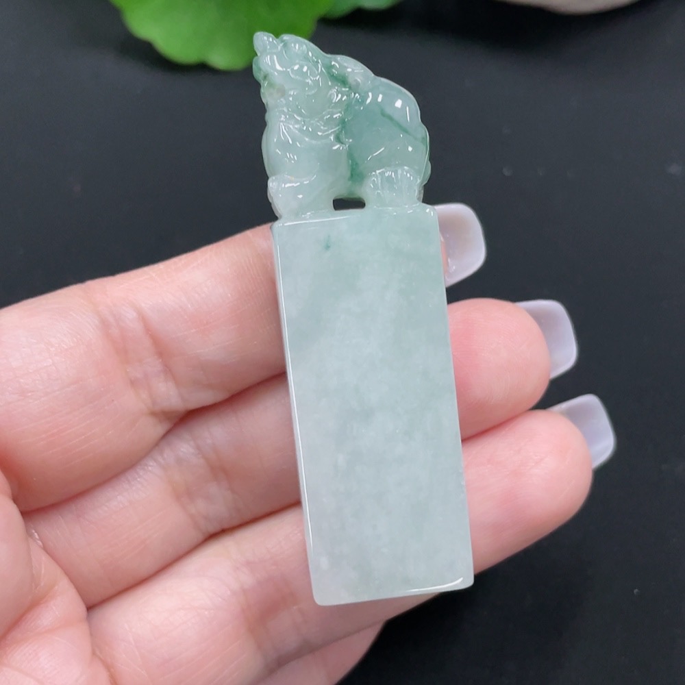 F27102756 Jadeite Pixiu Seal, Total Weight Approx. 33.5g