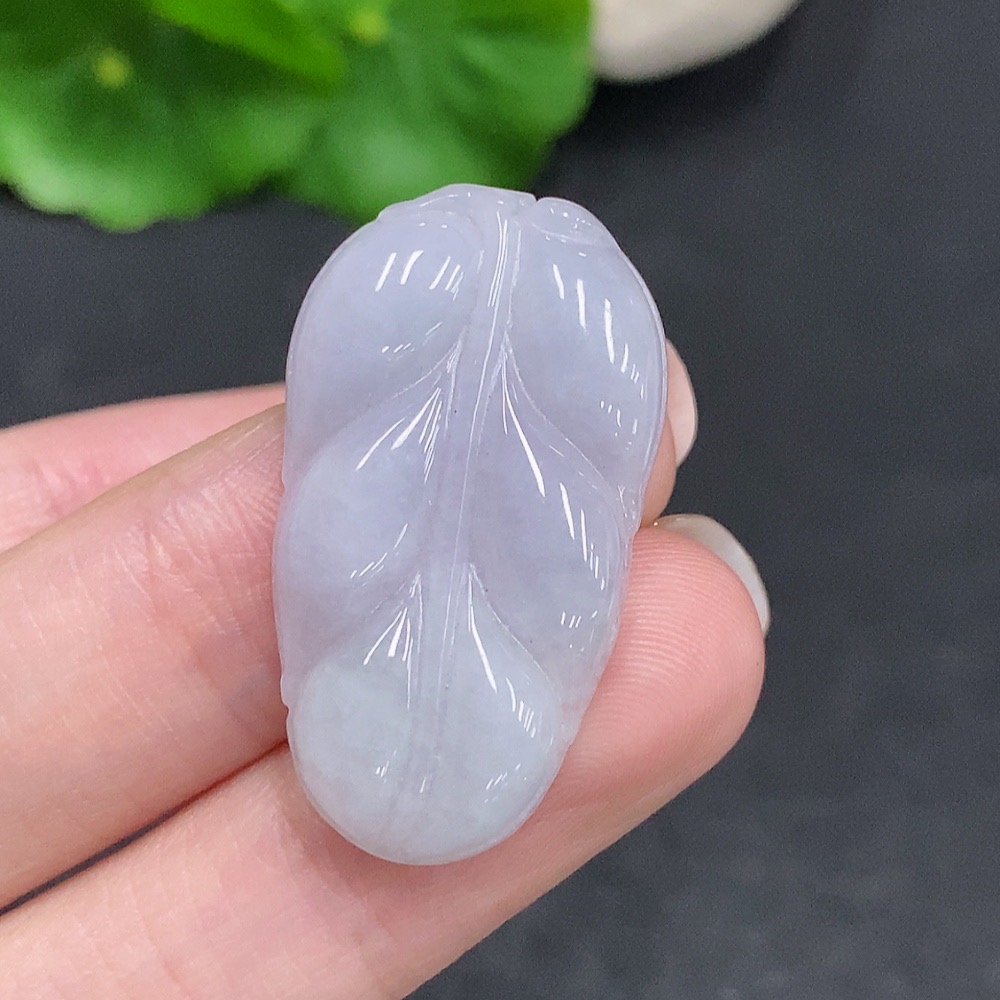 F34003365 Jadeite Leaf Pendant, Total Weight Approx. 3.8g