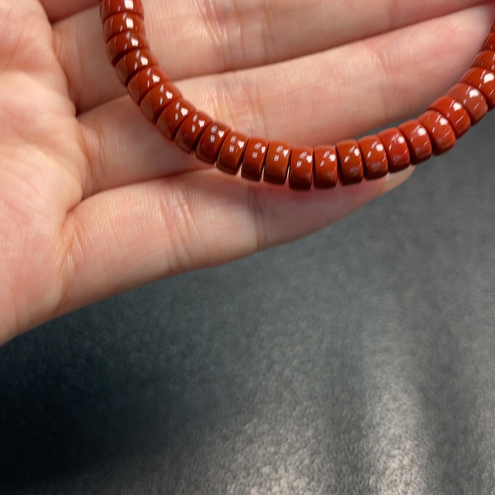 C34952599 Red Agate Bracelet with Visible Organic Matter, Total Weight Approx. 12.19g, Bead Size 6mm