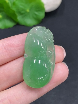 F34003281 Jadeite Gourd Pendant Total Weight Approx. 11.3g