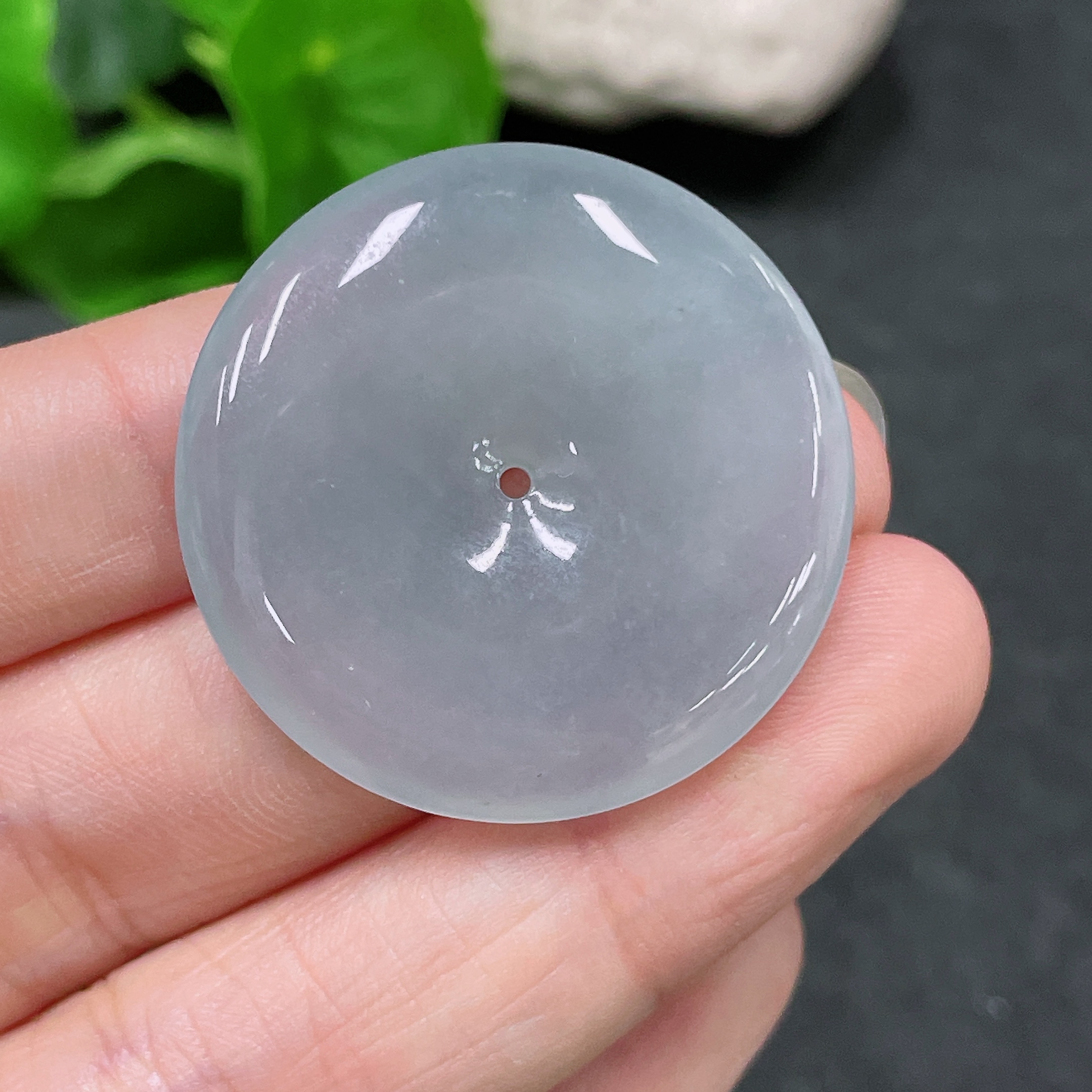 F32811743 Jadeite Pendant Peace Buckle Total Weight Approx. 10.92g