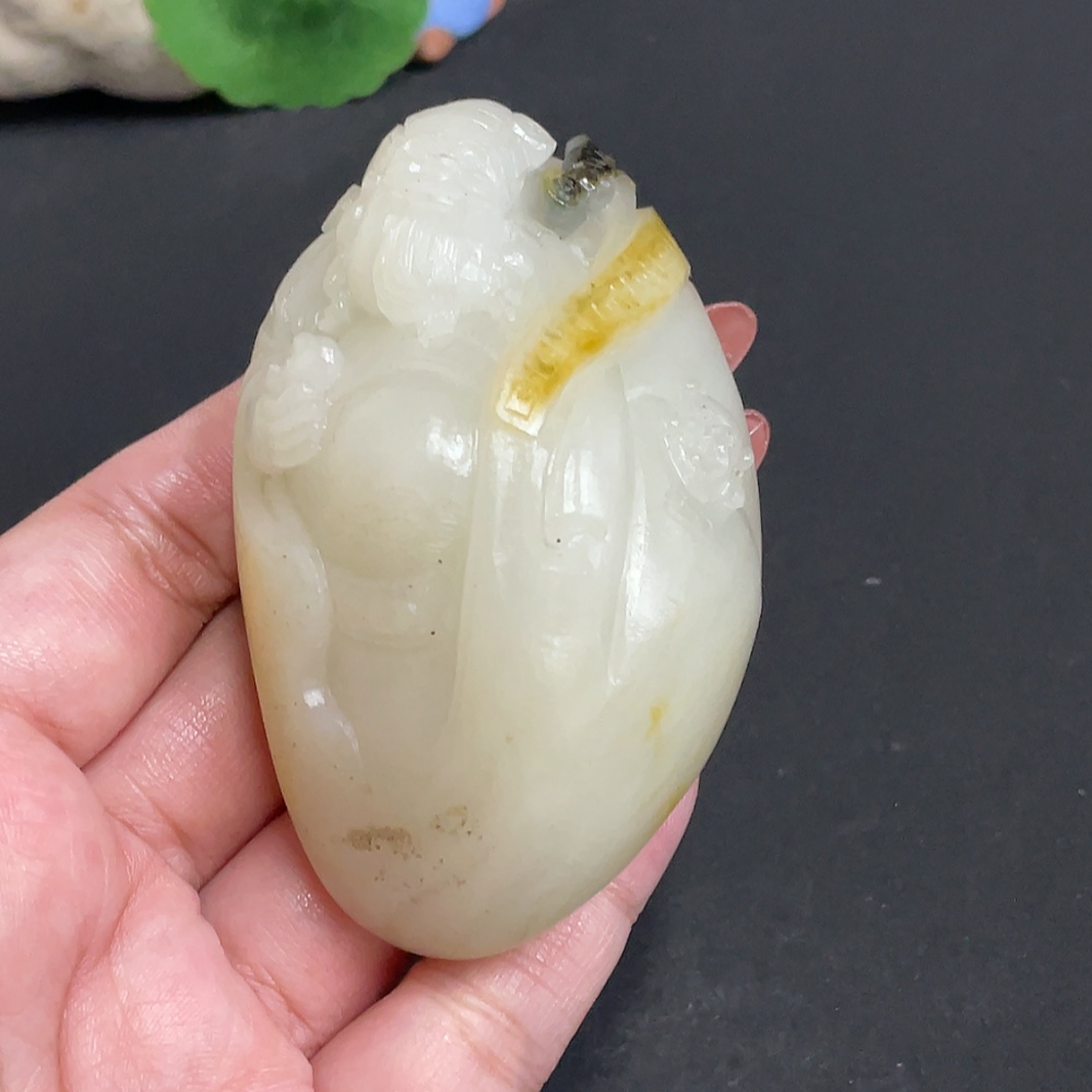 H34004018 Hetian Jade Handheld Ornament - God of Wealth (Undetermined Skin Color Origin, Contains Other Mineral Components, Total Weight Approx. 171.8g)