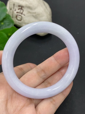 F42955148 翡翠圆条手镯 圈口55.8 货品总重约54.4克