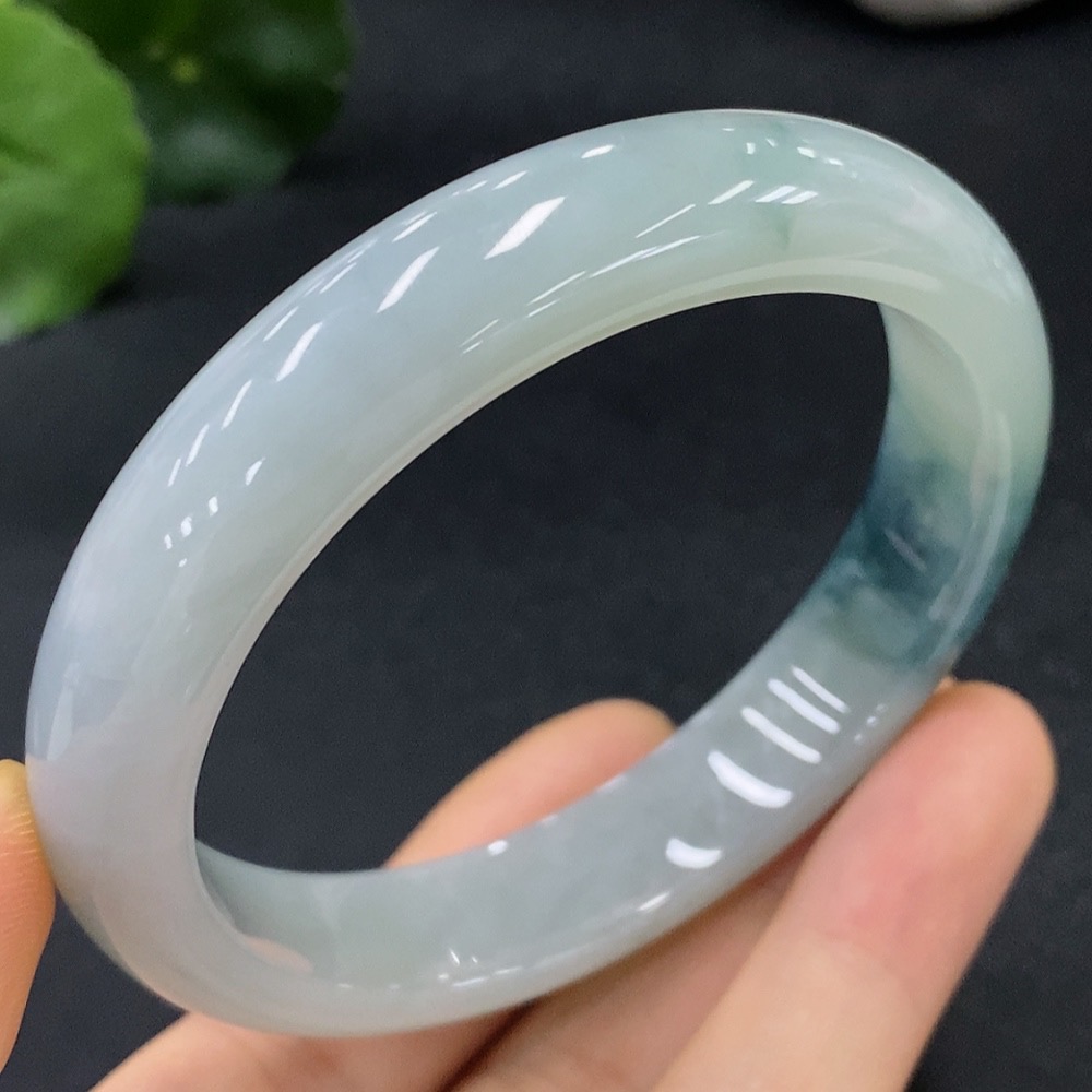 F19145325 Jadeite Round Bangle Size 57.3 Total Weight 54.462g
