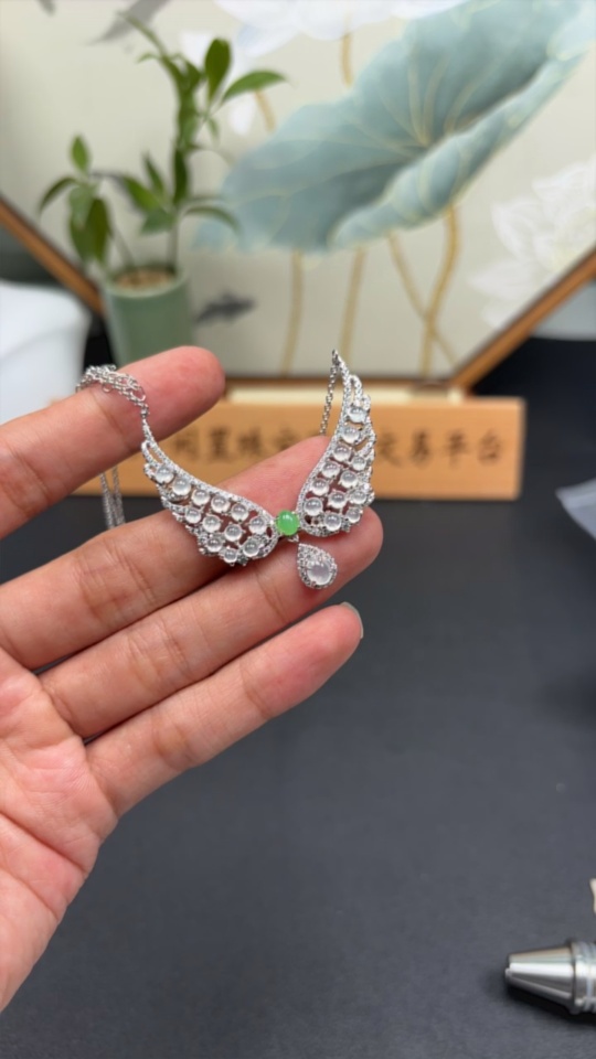 F33866528 Jadeite cabochon inlaid pendant non-gold inlaid total product weight approximately 8.65g