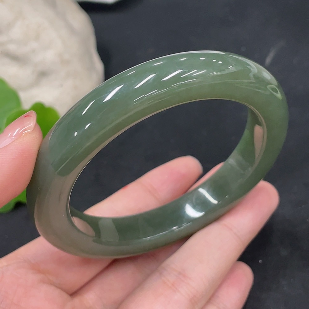 H30562063 Hetian Jade Round Bracelet Size 58 Total Weight Approx. 65.7g