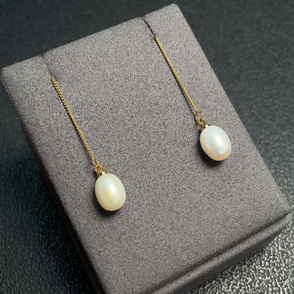 C30535208 Pearl Inlaid Earrings Non-Gold Setting Approx. 7.5mm Total Weight About 2.14g
