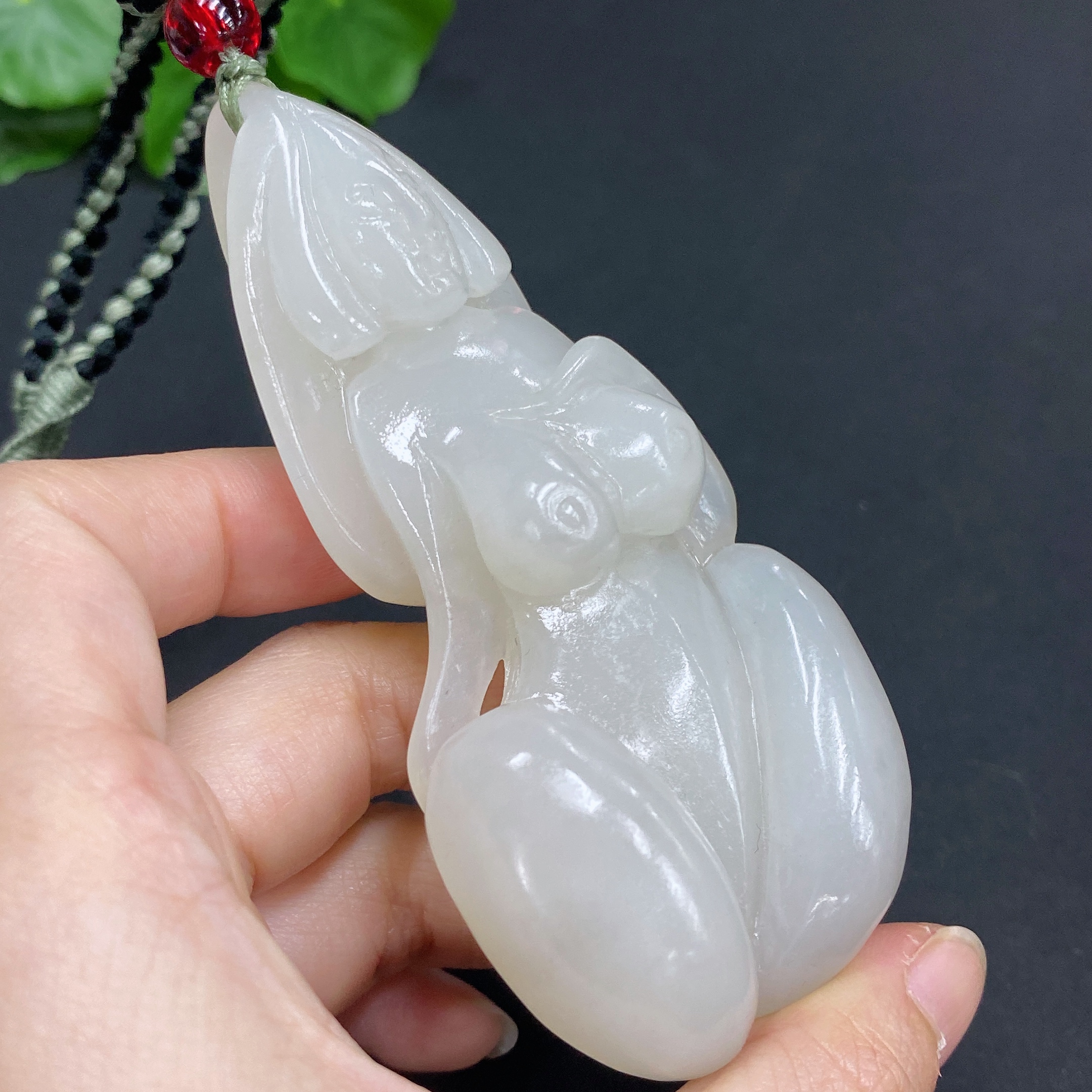 H22506266 Hetian Jade Handheld Piece, National Beauty and Heavenly Fragrance, Total Weight (including rope) Approx. 98.5g