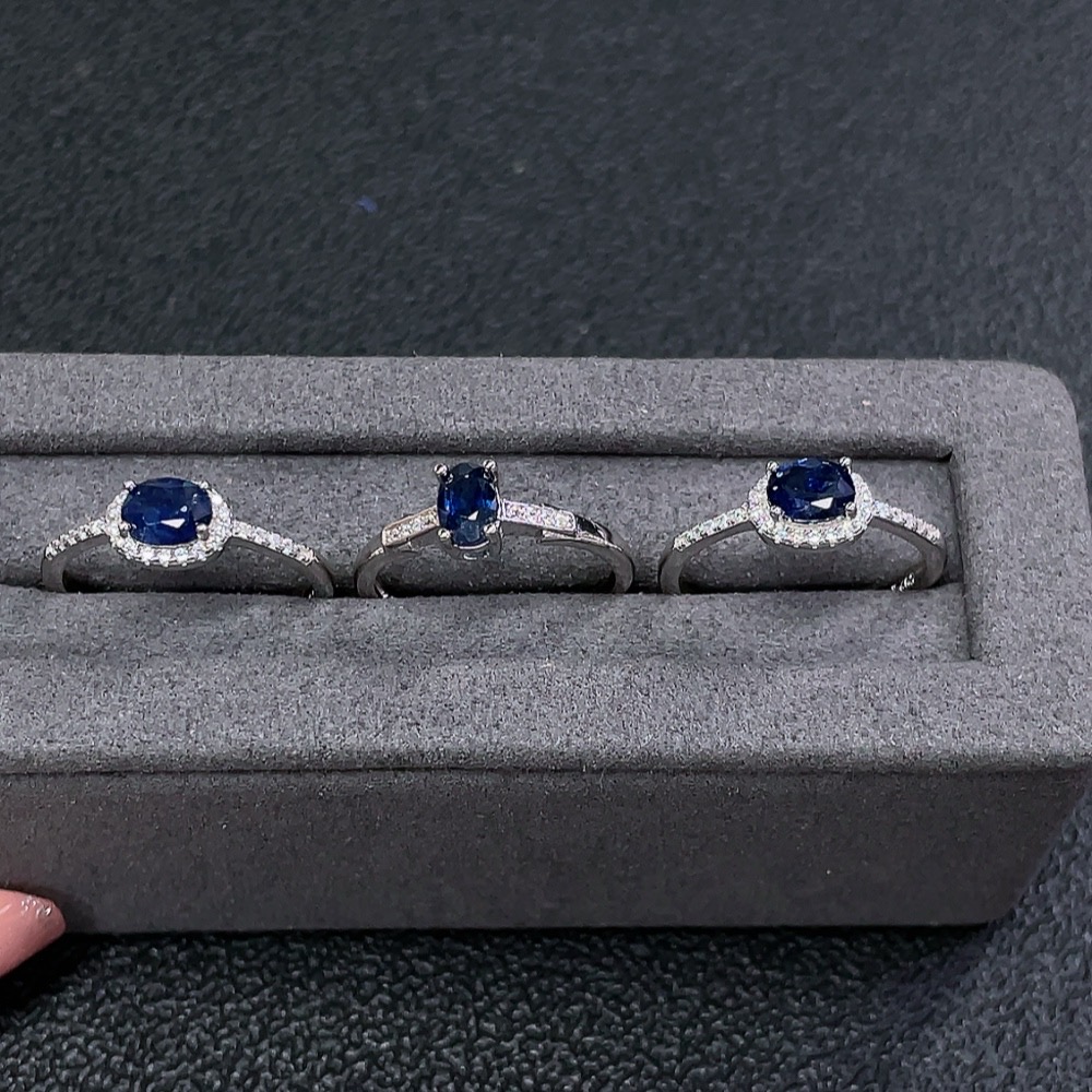 C32718655 Sapphire Ring Non-Gold Adjustable Total Weight Approx.4.4g Sell as a Lot