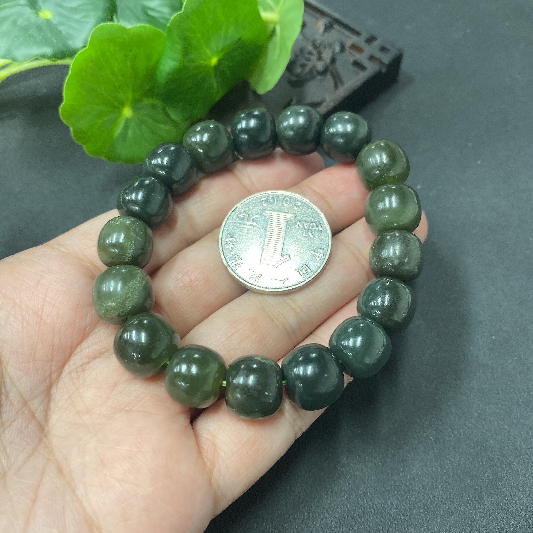 H0611834 Hetian Jade Bead Necklace, 11.4mm, Total Weight 45.8g, Some Beads with Veins