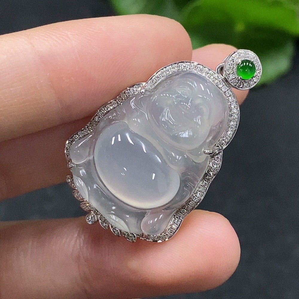 F34964457 Jadeite Buddha Pendant Set in 18K Gold with Diamond Accents, Total Weight Approx. 6.14g