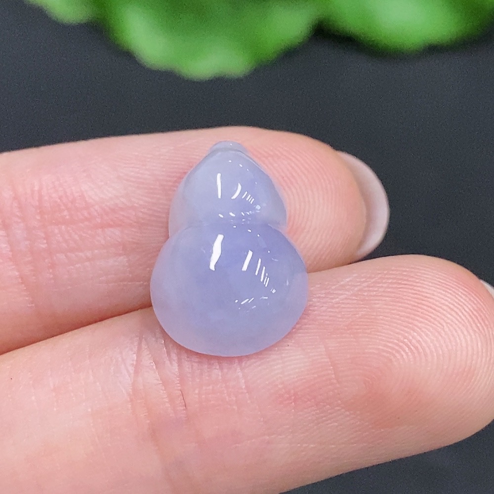F34968506 Jadeite gourd inlay piece with total weight about 1.5g
