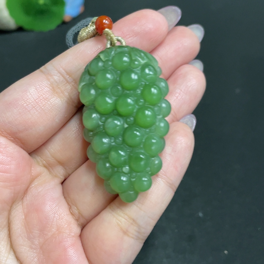 H33863021 Hetian Jade Pendant, Many Children Many Blessings