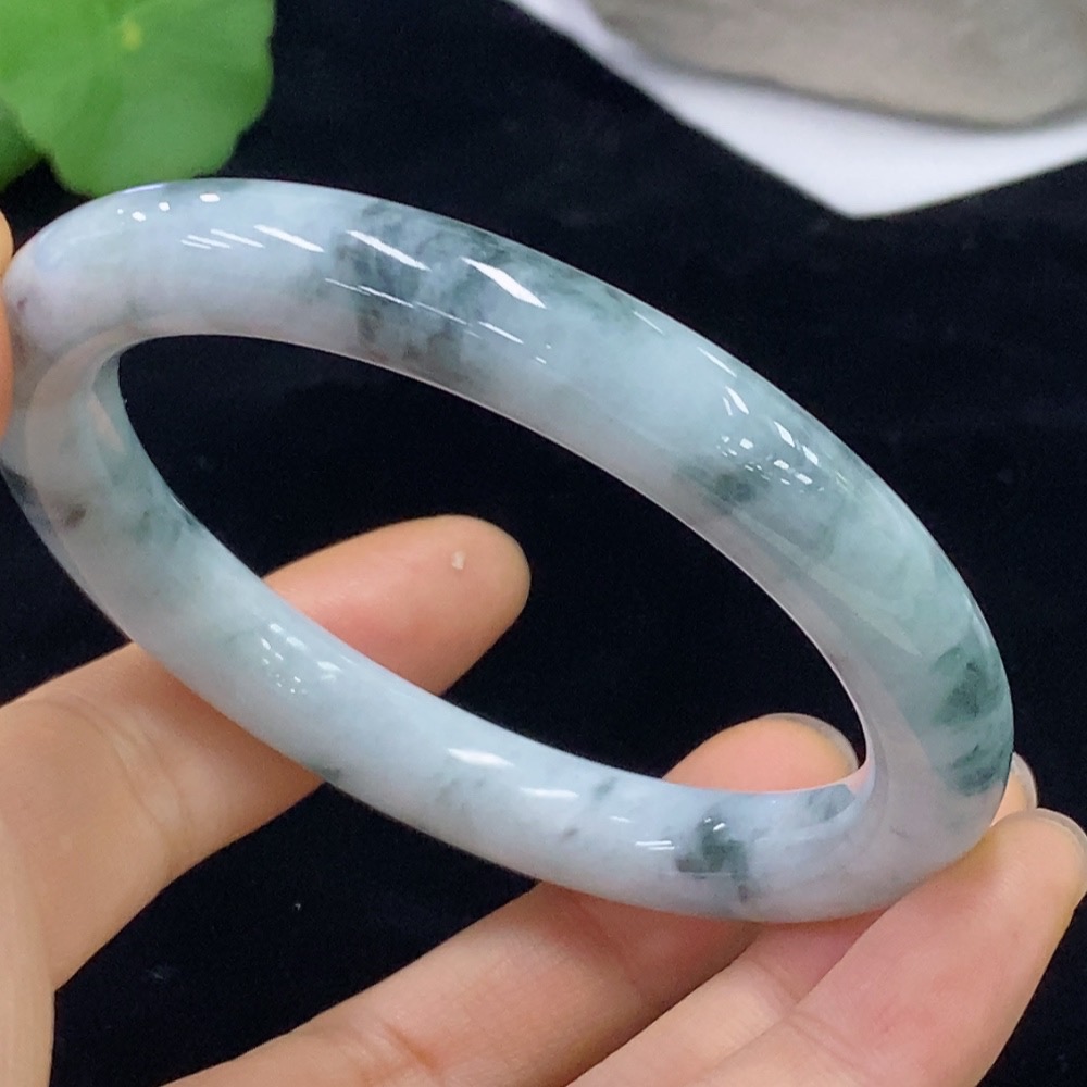 F32706902 Jadeite Round Bangle Size 58.2 Total Weight Approx. 52.03g Containing Other Mineral Components