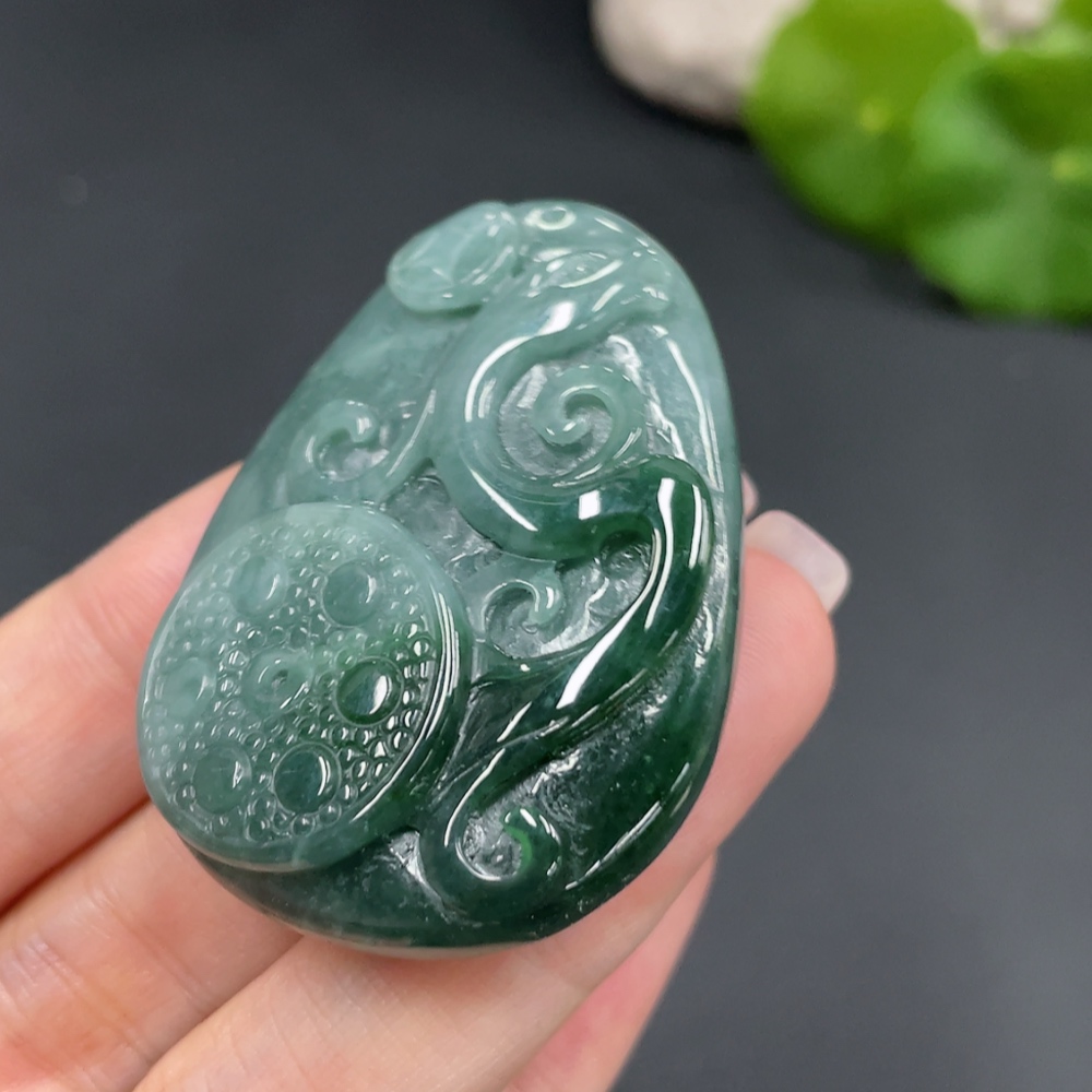 F20301055 Jadeite Pendant Antique Style Total Weight 39.874g