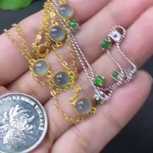 F33849767 Jadeite Inlaid Necklace Non-Gold Sell as a Lot