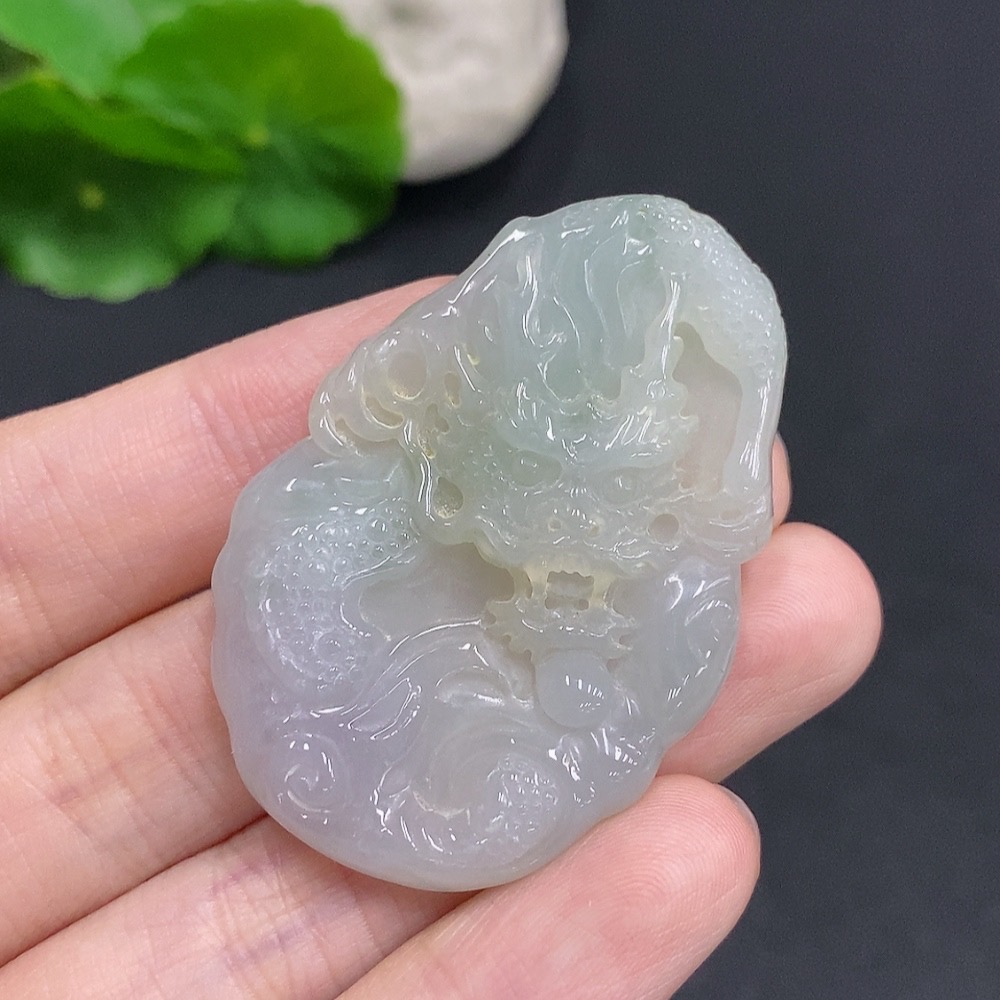 F35123851 Jadeite Dragon Soaring World Pendant with a total weight of approximately 17.4 grams
