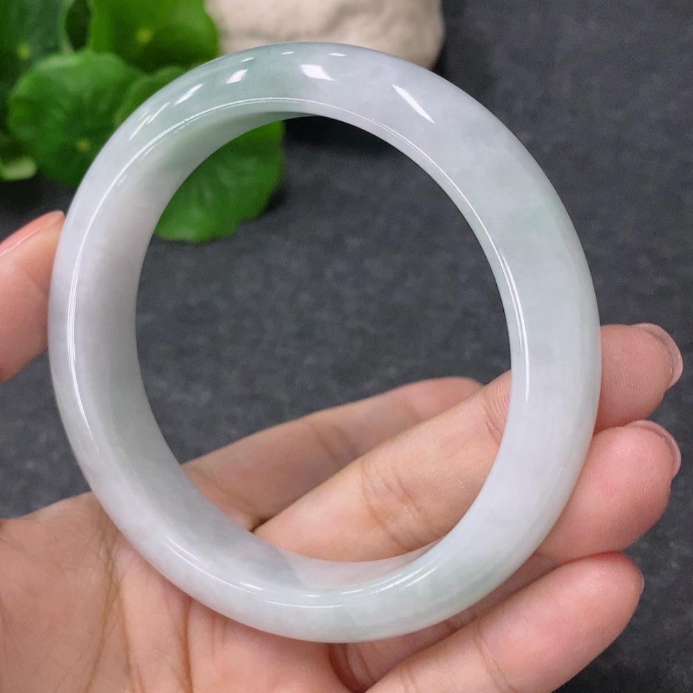 F34010276 Jadeite Round Bracelet Size 59mm Total Weight Approximately 66.65g