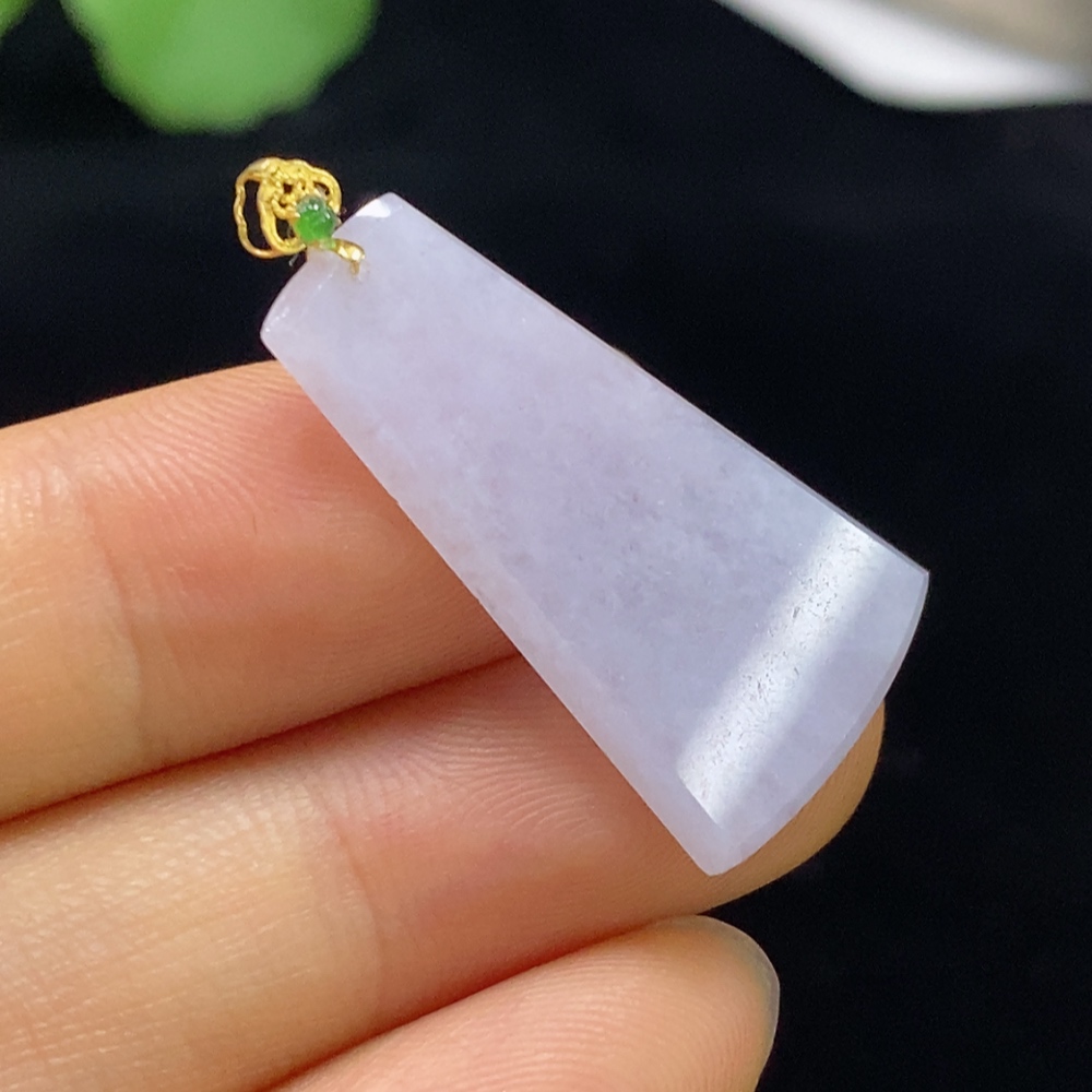 F34024150 Jadeite Plain Pendant with 18K Gold Clasp Total Weight Approx. 2.2g