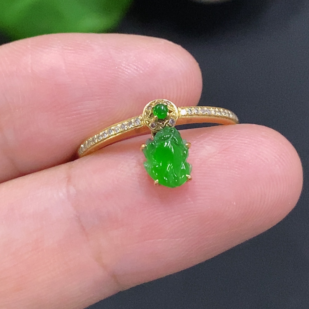F33932394 Jadeite inlaid ring 18K gold size 14 total weight approx. 1.4g (with diamond accents)