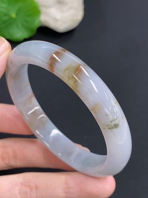 F46602559 翡翠正圈手镯 货品总重约45.77g 56.6圈口