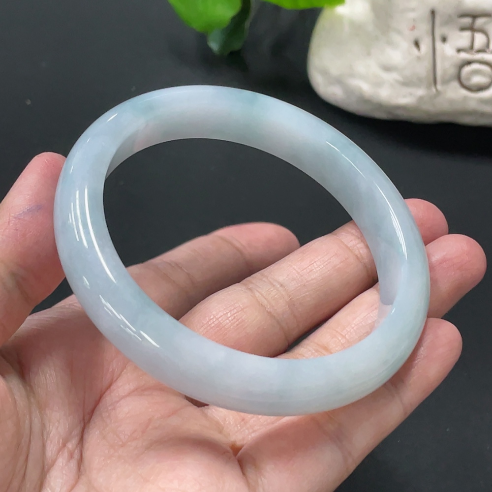 F33910260 Jadeite Round Bangle, Total Weight Approx. 56g, Size 59.9