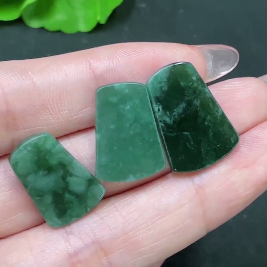 F34020871 Jadeite Inlaid Pieces Sell as a Lot