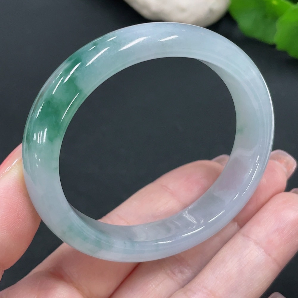 F26024375 Jadeite Noble Consort Bangle Size 53.2/46.5 Total Weight Approx. 44.4g