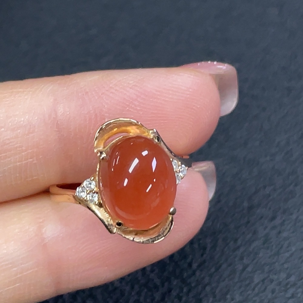 C27097812 Red Agate Inlaid Ring, 18k Gold, Size 13, Total Weight Approx. 3.81g