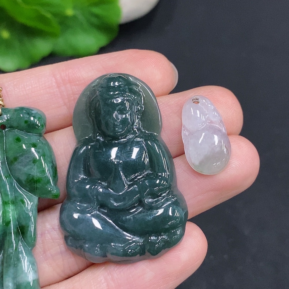 F32794069 Jadeite Pendants Sell as a Lot Non-Gold Inlaid