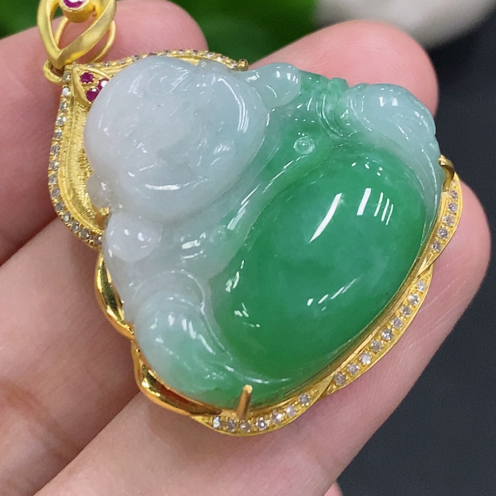 F33934224 Jadeite Buddha Pendant Set in 18K Gold, Total Weight Approx. 12.6g (Colorless Stones Are Diamonds)