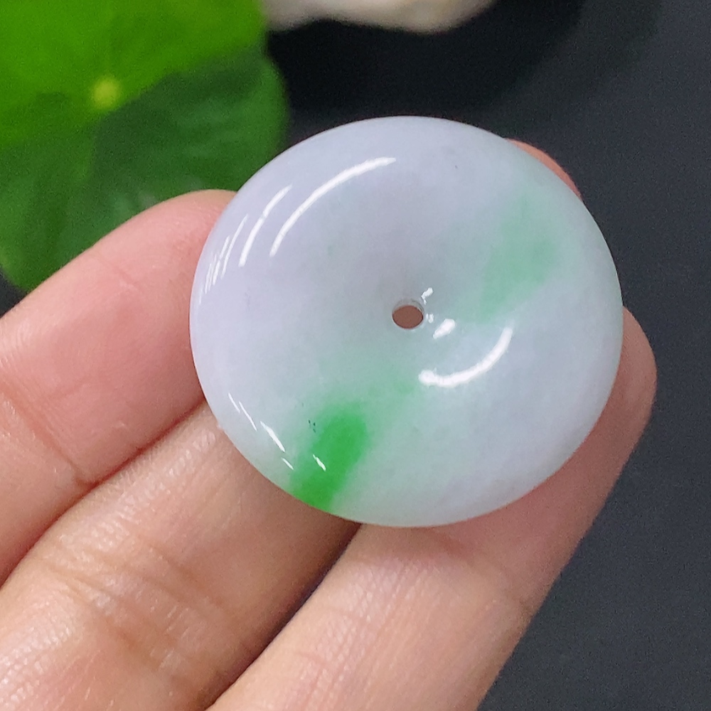 F30572630 Jadeite Pendant Peace Buckle Total Weight Approx. 8.54g