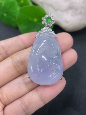 F46568219 翡翠如意镶嵌吊坠 18k金镶 配镶钻石 货品总重约10g