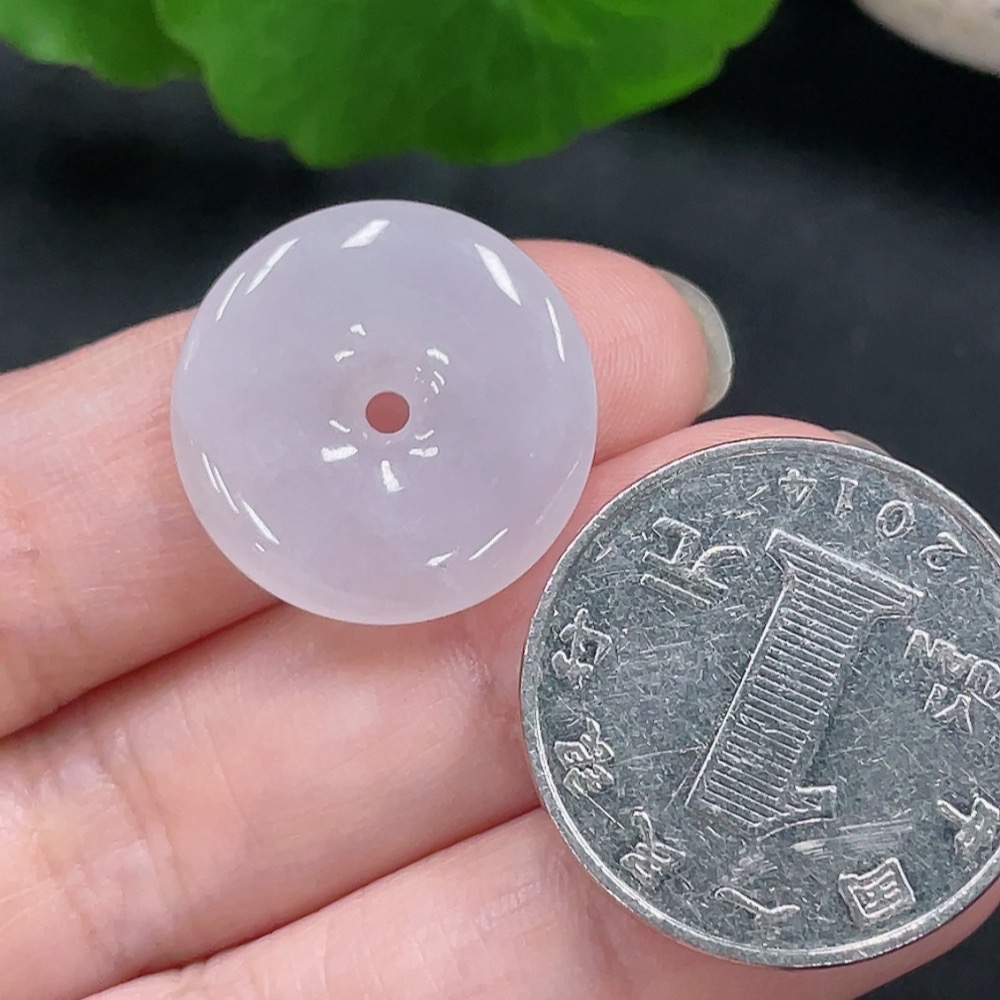 F30452790 JadeitePeace Knot Pendant