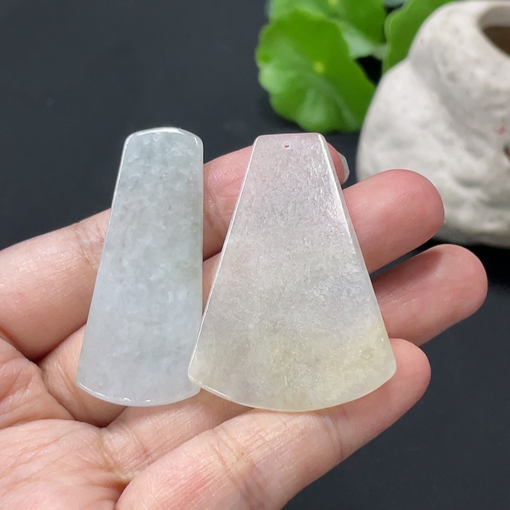 F31605687 Jadeite Plain Pendant