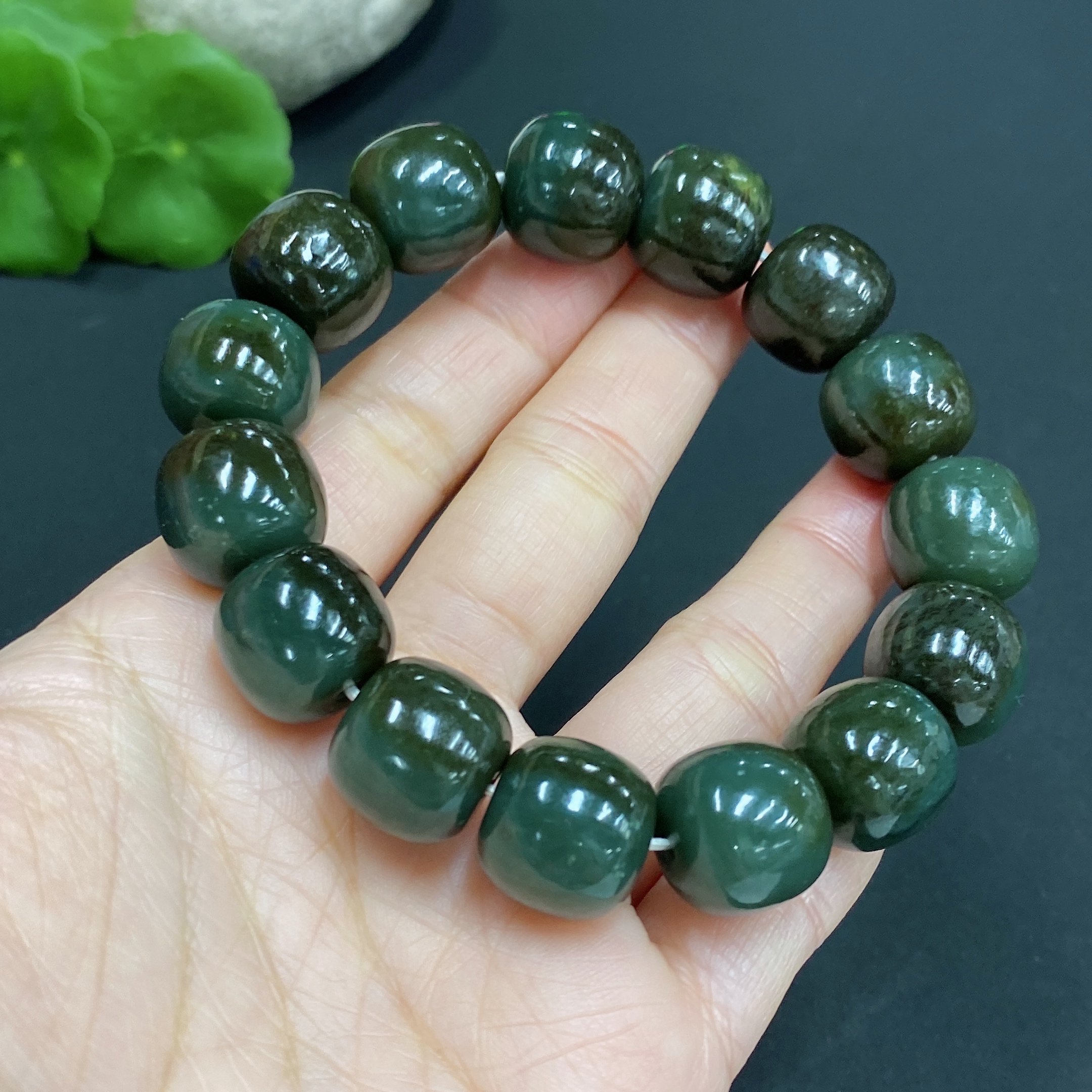 H27084765 Hetian Jade Bracelet   Approx. 13.8mm   Total Weight Approx. 69.8g